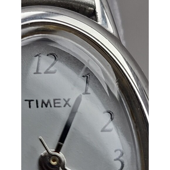 Timex Cavatina Silver Tone Oval Womens Quartz Watch Stretch Band New Battery - Picture 5 of 13
